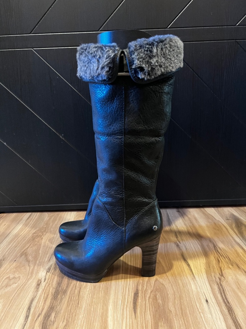 Ugg Black Leather Heeled Boots With Gray Fur Trim- size 8.5